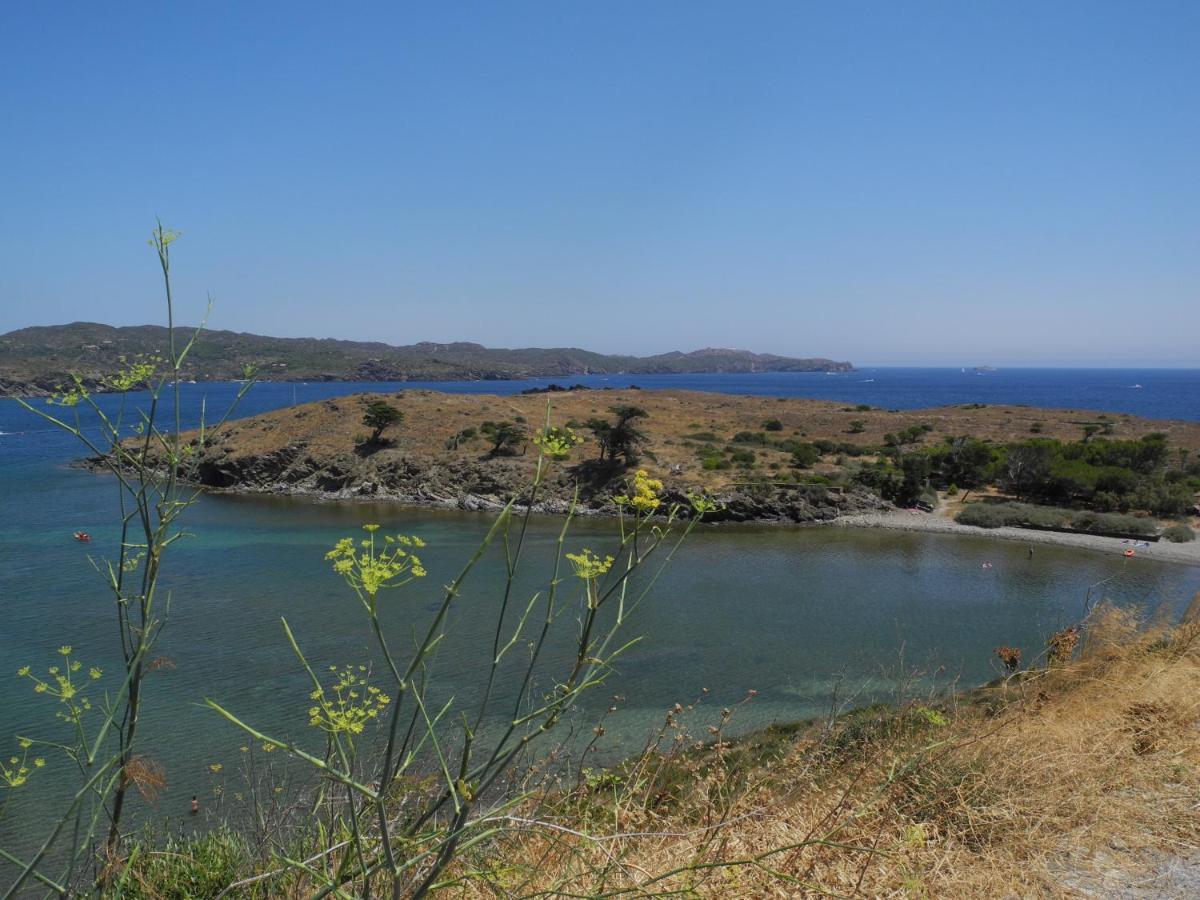 Tranquilos Estudios Cerca De La Playa Cadaqués Zewnętrze zdjęcie